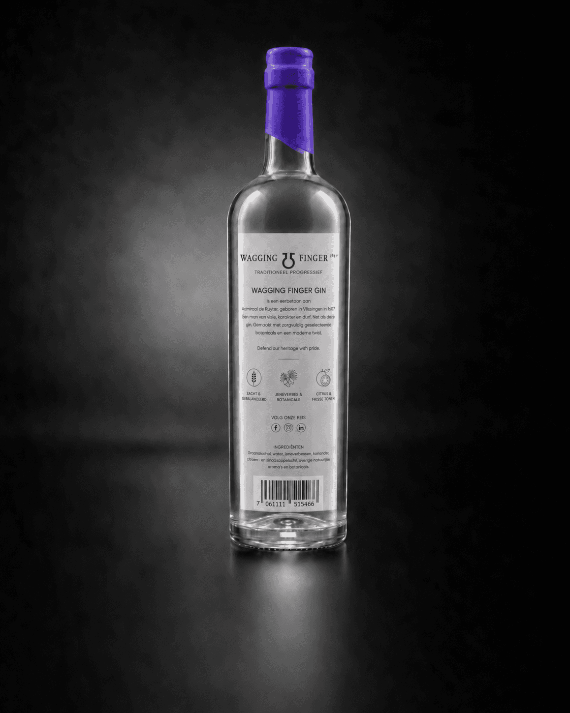 Wagging Finger Admiraal de Ruyter Gin — achterzijde